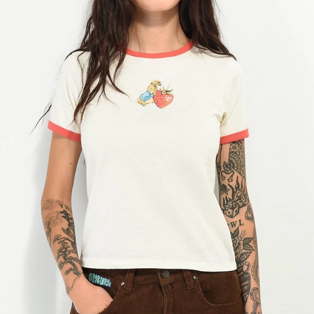 🏷️NWT Peter Rabbit Love Strawberry Ringer White Crop T-Shirt - S, M, L - Picture 2 of 7